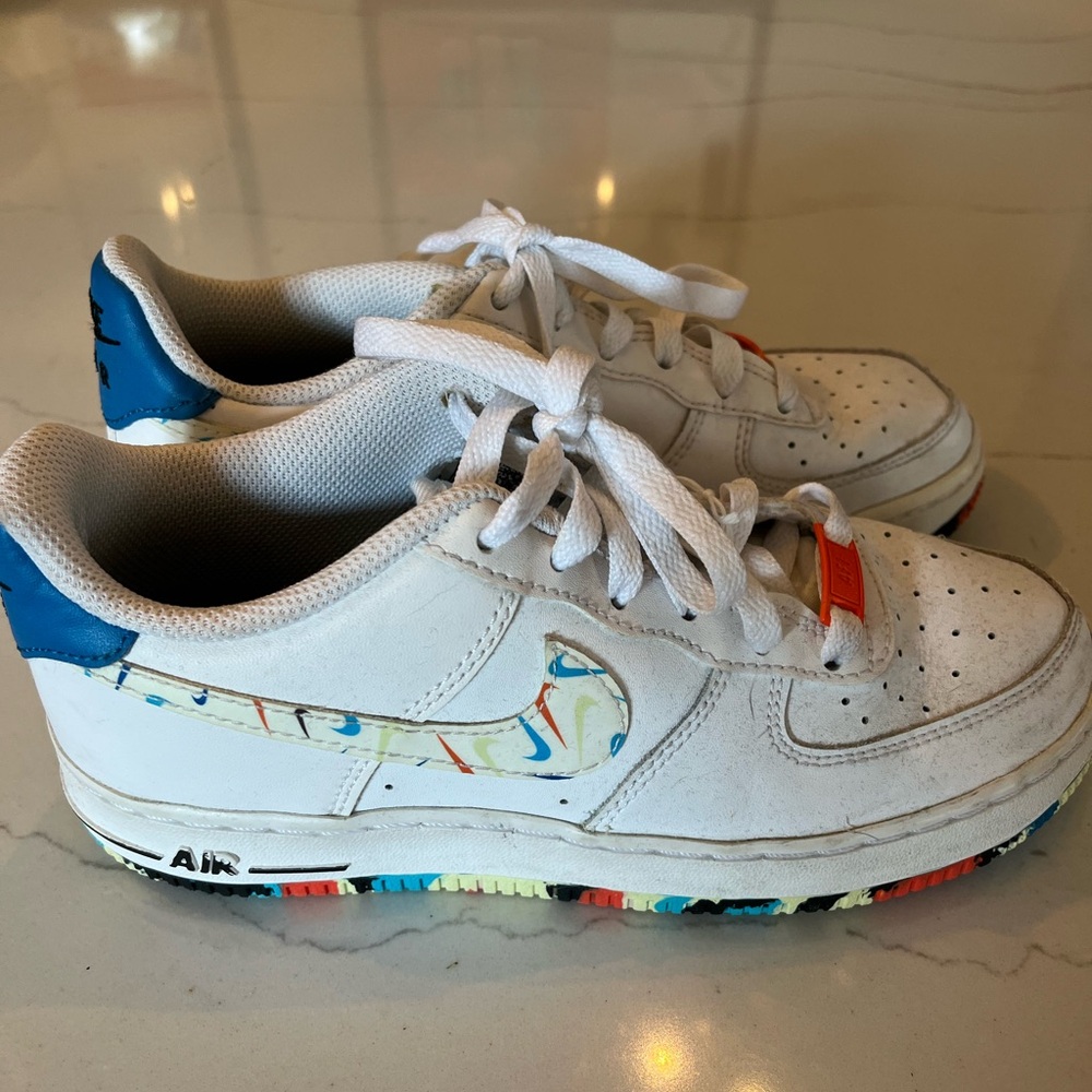 Great condition-Youth unisex Air Force 1